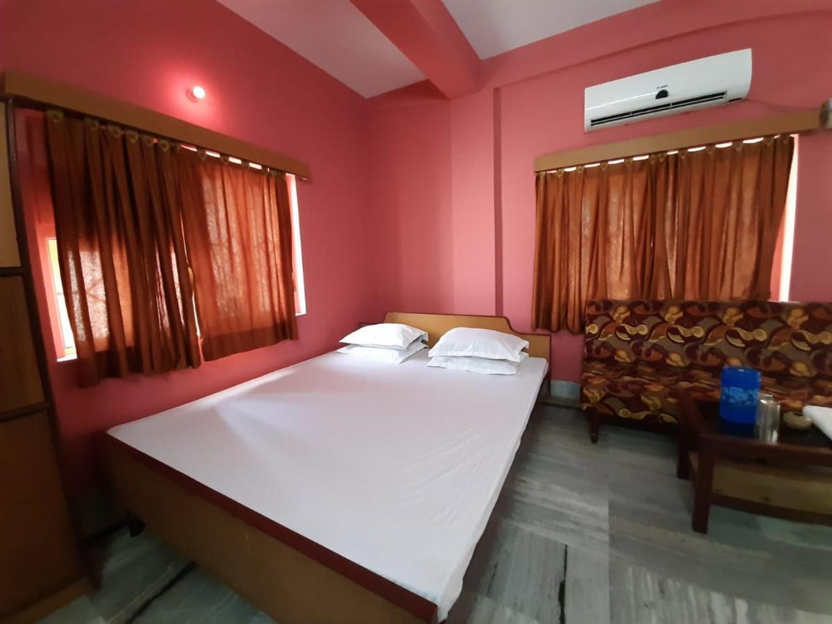 Hotel Marine Blue !! Beach Distance 50 Mts !! ดีกา ภายนอก รูปภาพ
